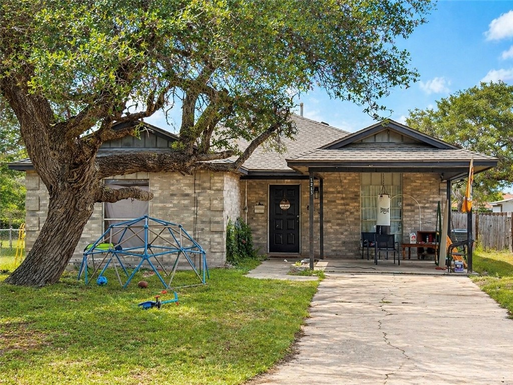 1215 S Whitney Street Aransas Pass TX 78336