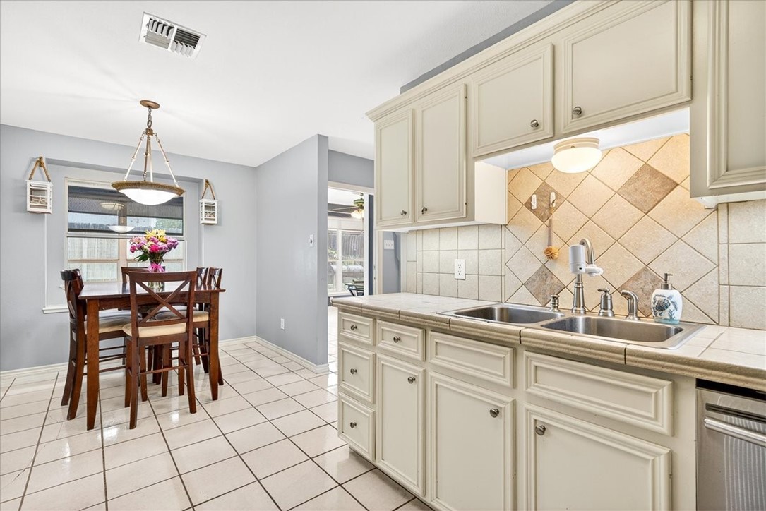 4226 Valley Circle Corpus Christi TX 78413