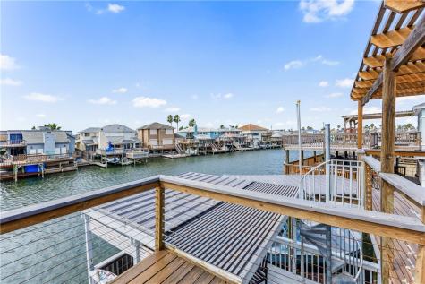 15337 Bowsprit Court Corpus Christi TX 78418