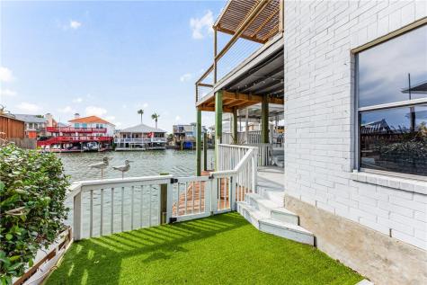 15337 Bowsprit Court Corpus Christi TX 78418