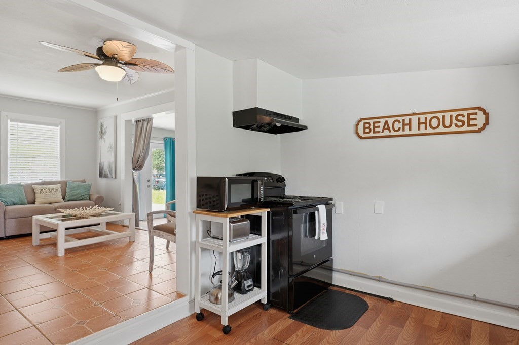 308 S 6th Street Rockport TX 78382