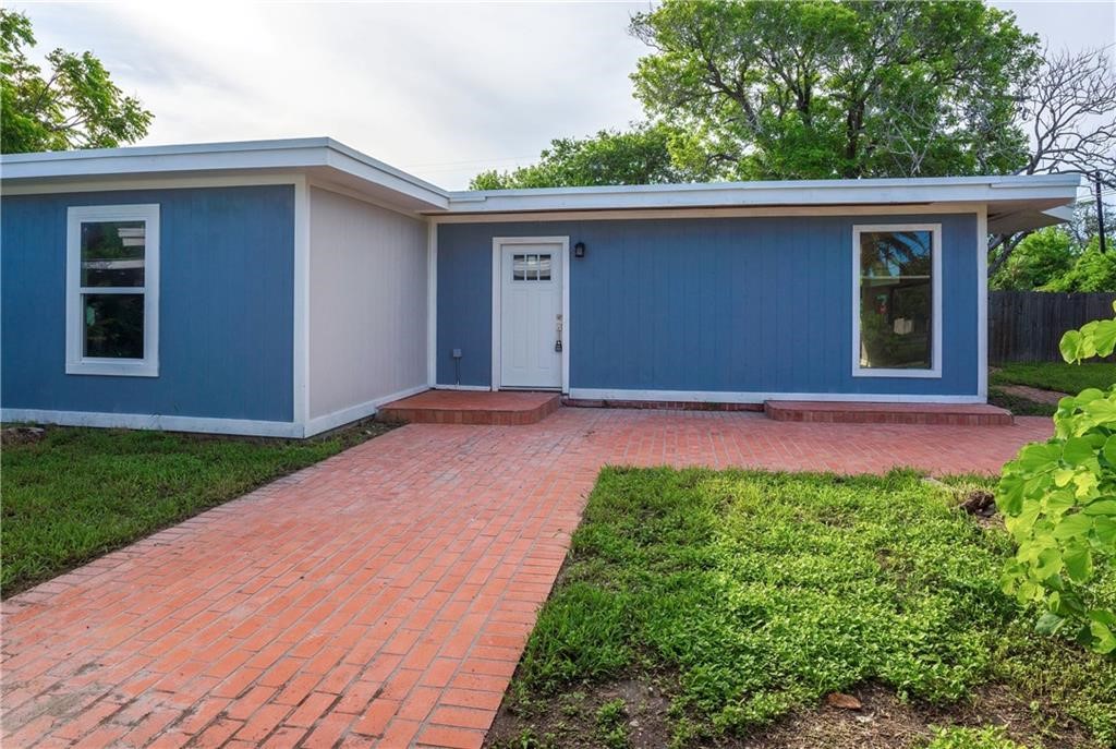 402 Homecrest Street Corpus Christi TX 78412