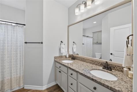 7805 Rancho Vista Blvd W Corpus Christi TX 78414