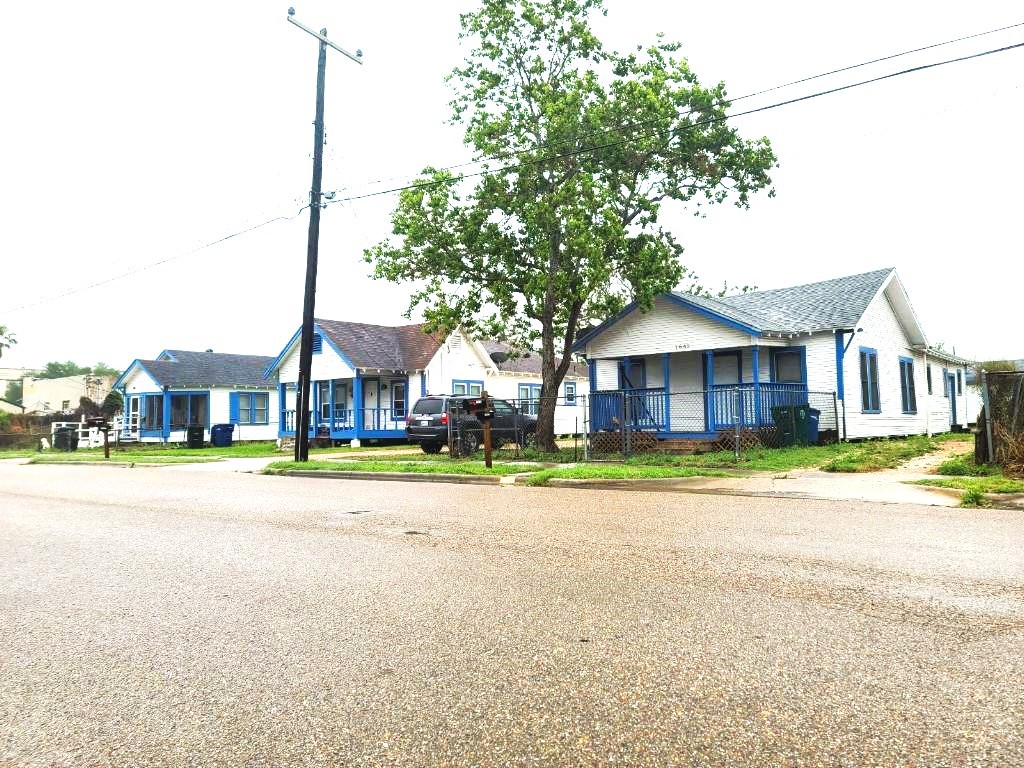 1653 14th Street Corpus Christi TX 78404