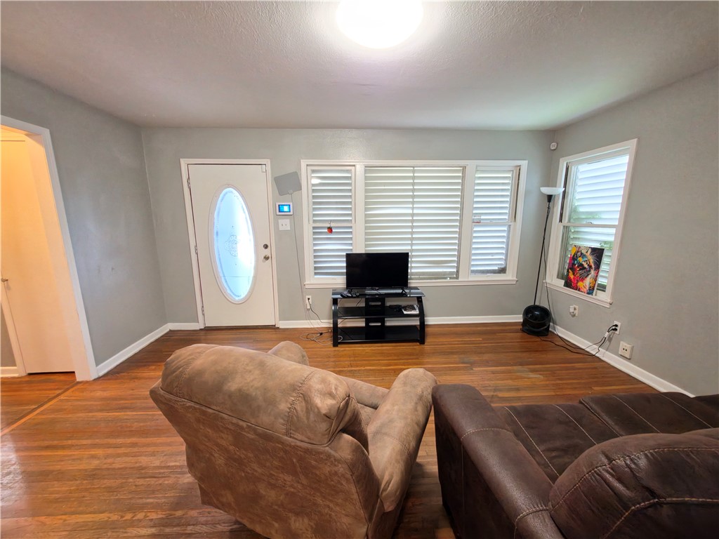 4310 Cambridge Drive Corpus Christi TX 78415
