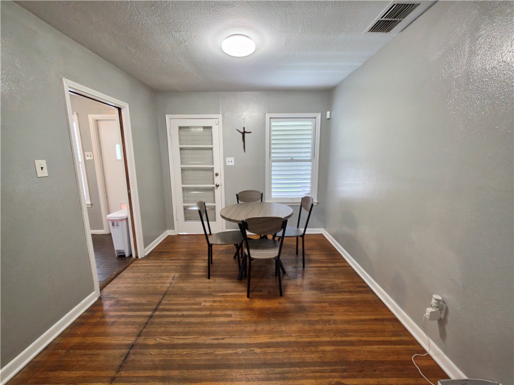 4310 Cambridge Drive Corpus Christi TX 78415