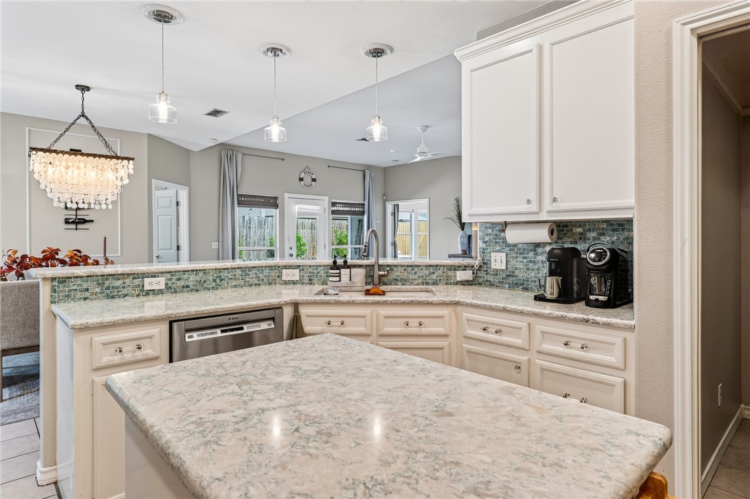 13730 Eaglesnest Bay Drive Corpus Christi TX 78418