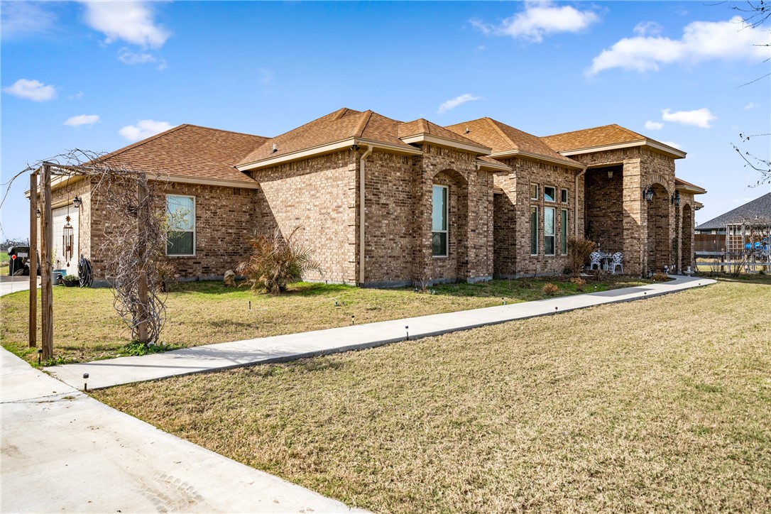 4143 Carlos Circle Kingsville TX 78363