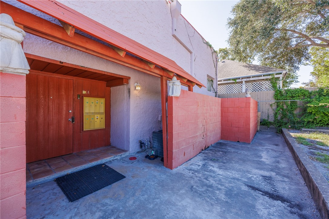 801 S Carancahua Street Corpus Christi TX 78401