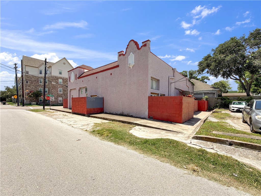 801 S Carancahua Street Corpus Christi TX 78401
