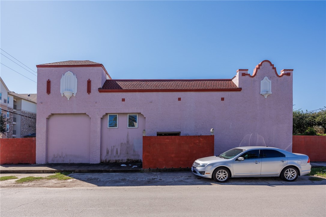801 S Carancahua Street Corpus Christi TX 78401