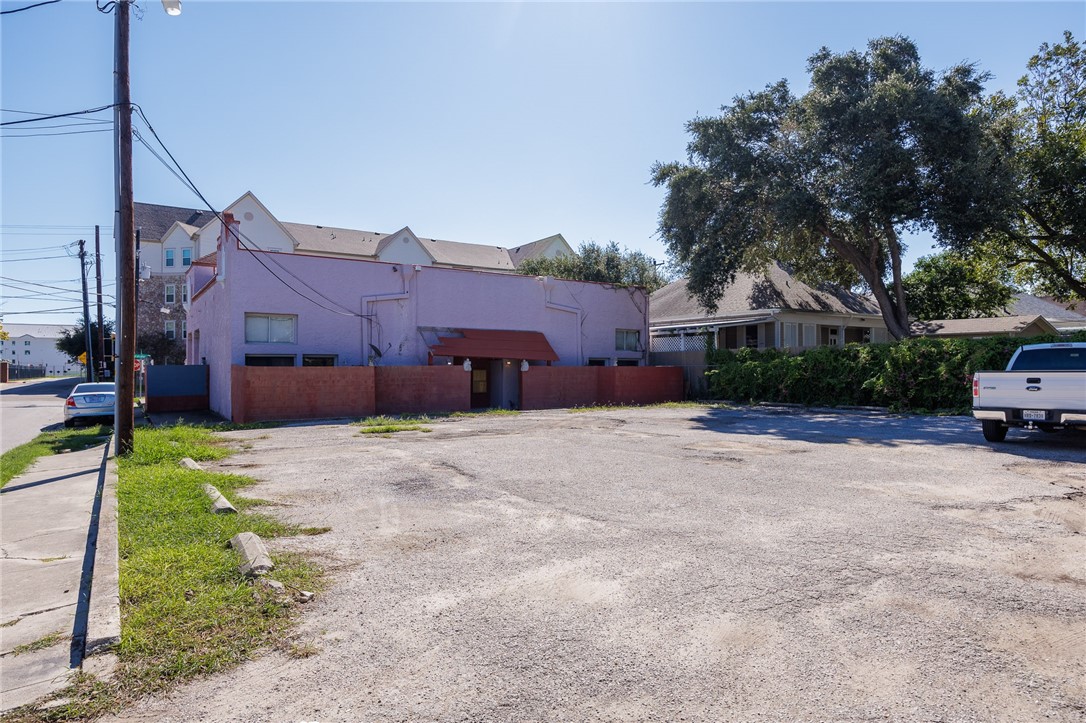 801 S Carancahua Street Corpus Christi TX 78401