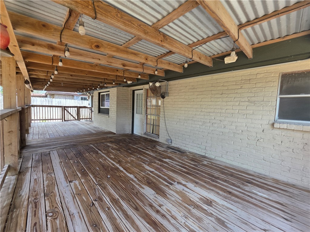1905 Suntide Road Corpus Christi TX 78409