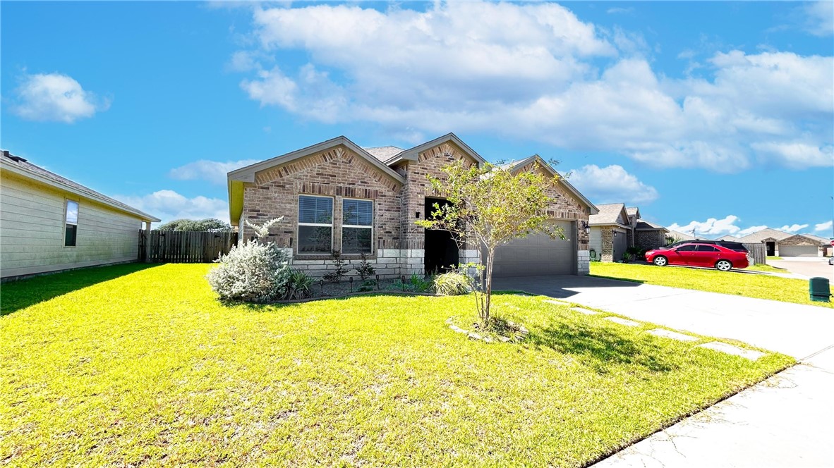 2673 Abbey Corpus Christi TX 78415