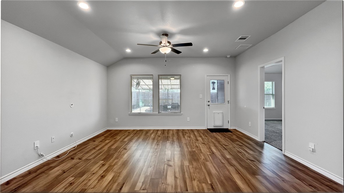 2673 Abbey Corpus Christi TX 78415