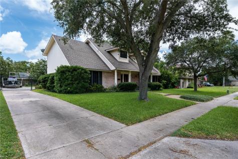 4325 Saint George Drive Corpus Christi TX 78413