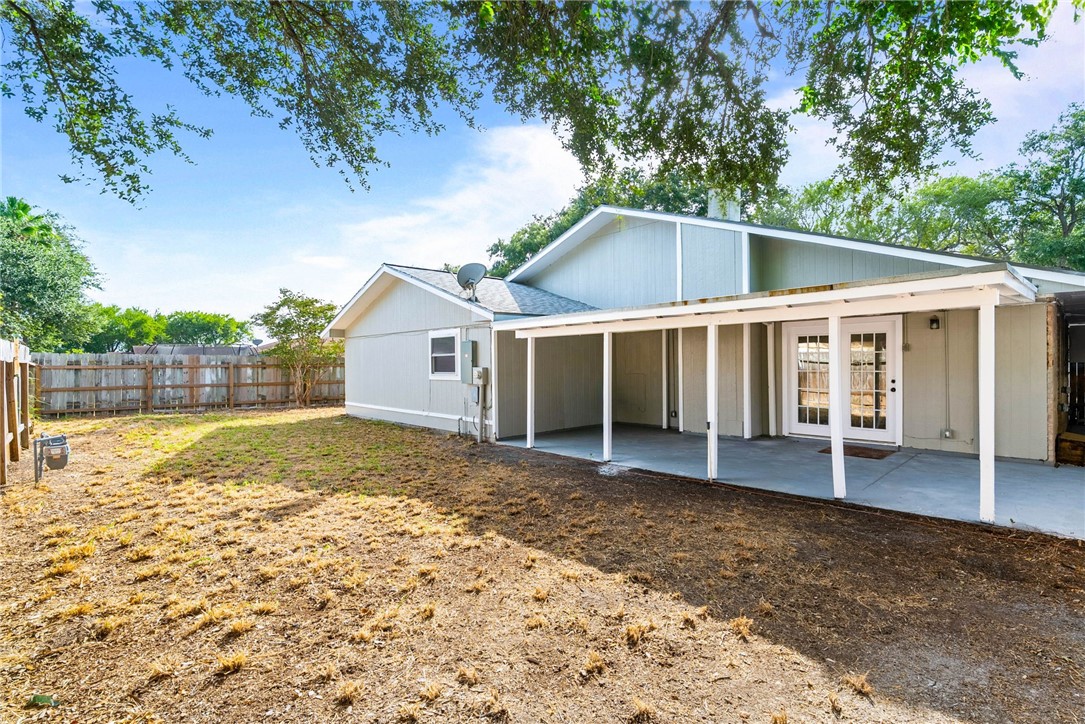 1806 Brazos Drive Corpus Christi TX 78412