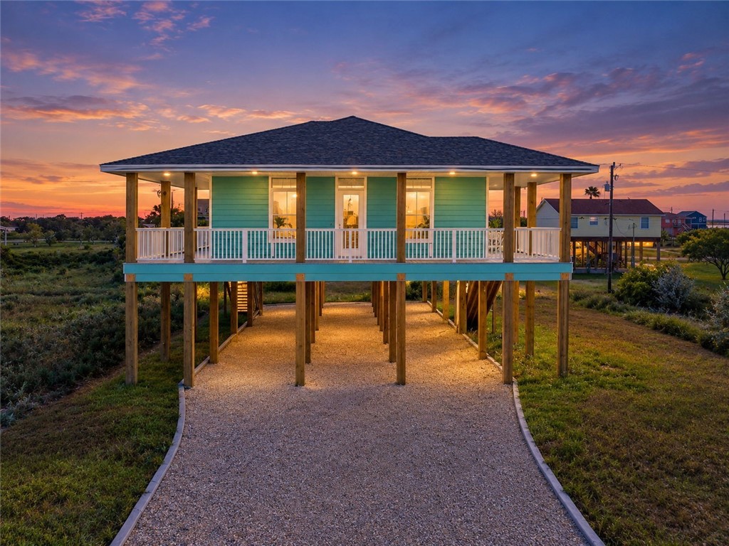 130 West Glen Oak Lane Rockport TX 78382