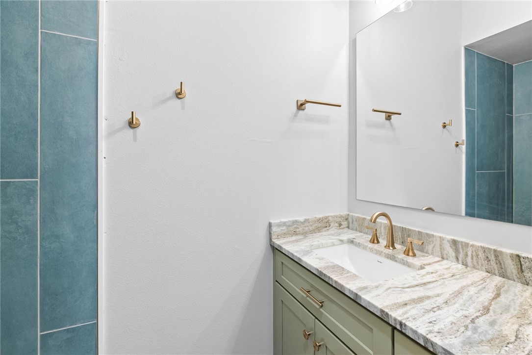 130 West Glen Oak Lane Rockport TX 78382