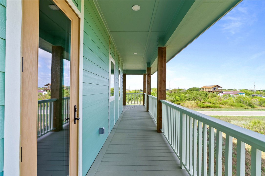130 West Glen Oak Lane Rockport TX 78382