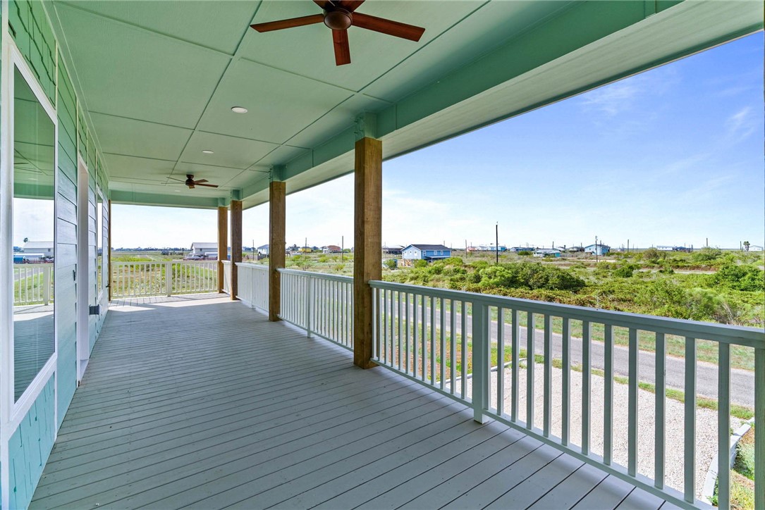 130 West Glen Oak Lane Rockport TX 78382
