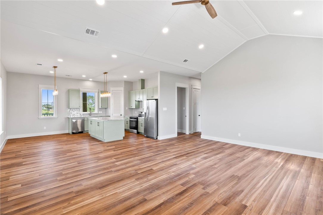130 West Glen Oak Lane Rockport TX 78382