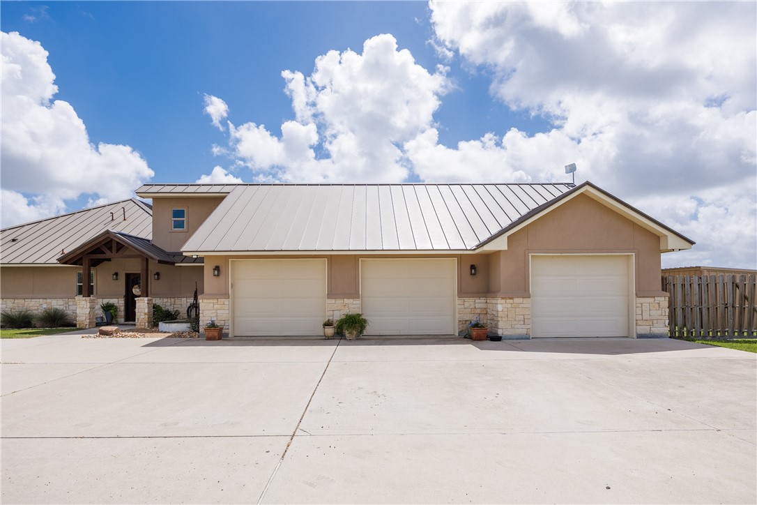 6702 Digger Corpus Christi TX 78415