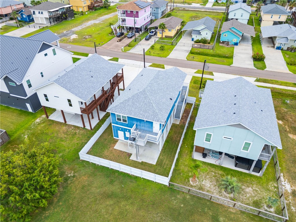 1011 S Live Oak Street Rockport TX 78382