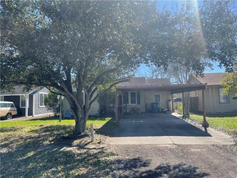 304 E 2nd Street Bishop TX 78343