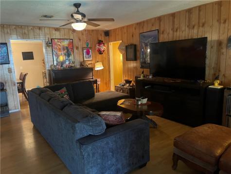 304 E 2nd Street Bishop TX 78343