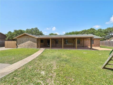 1540 W Deberry Avenue Aransas Pass TX 78336