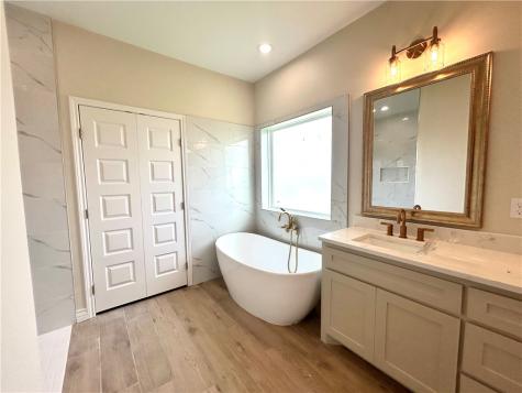 1510 Aegon Court Corpus Christi TX 78415