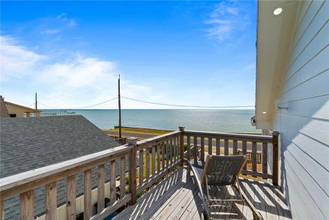 605 + 607 Copano Bay Drive Bayside TX 78340