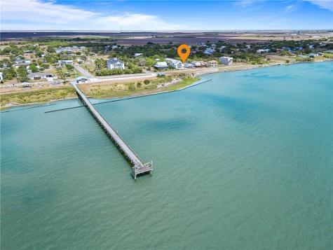 605 + 607 Copano Bay Drive Bayside TX 78340