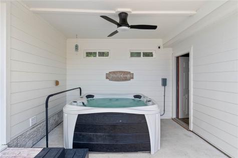 605 + 607 Copano Bay Drive Bayside TX 78340