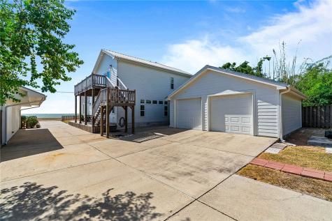605 + 607 Copano Bay Drive Bayside TX 78340