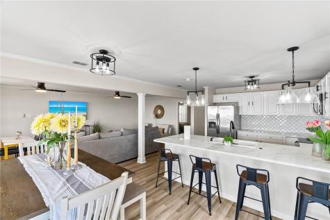 605 + 607 Copano Bay Drive Bayside TX 78340