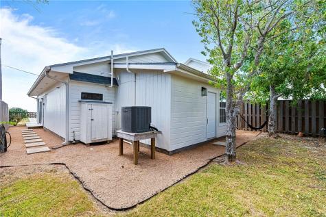 605 + 607 Copano Bay Drive Bayside TX 78340