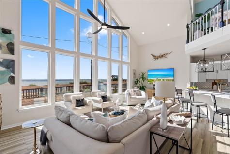 605 + 607 Copano Bay Drive Bayside TX 78340