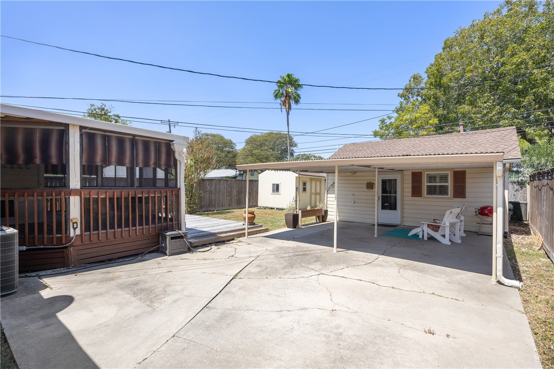 322 Southern Street Corpus Christi TX 78404