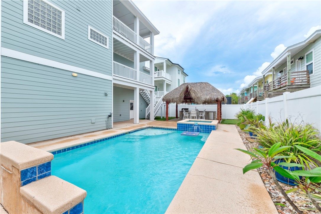 853 Oceanside Drive Port Aransas TX 78373