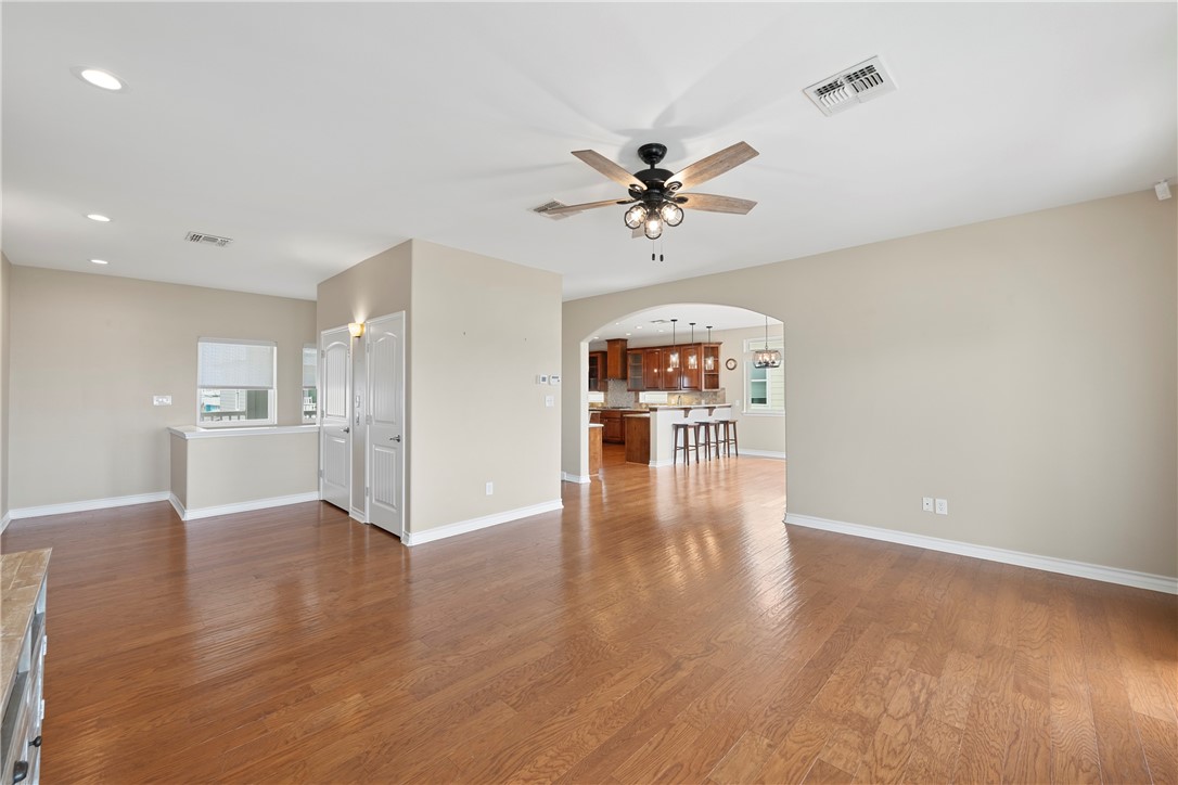 853 Oceanside Drive Port Aransas TX 78373