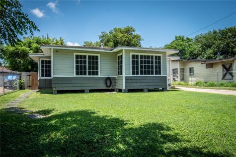 1549 Devon Drive Corpus Christi TX 78415