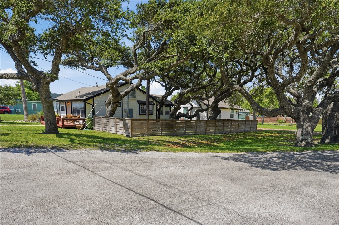 1029 Lady Claire Street Rockport TX 78382