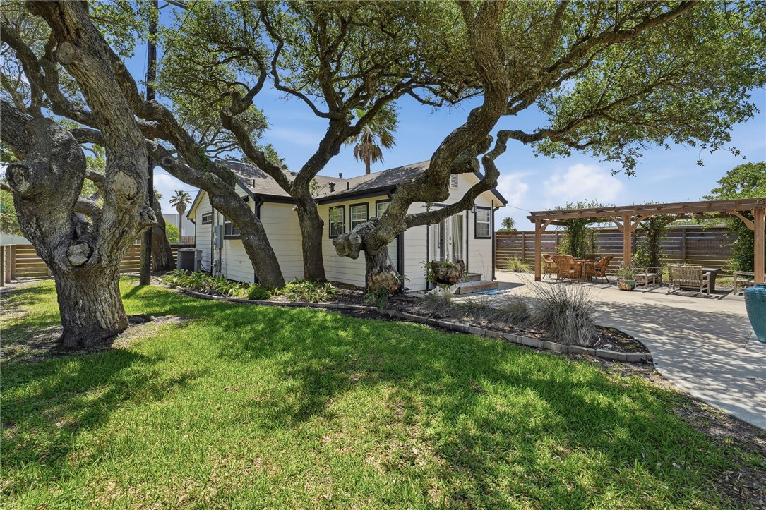 1029 Lady Claire Street Rockport TX 78382