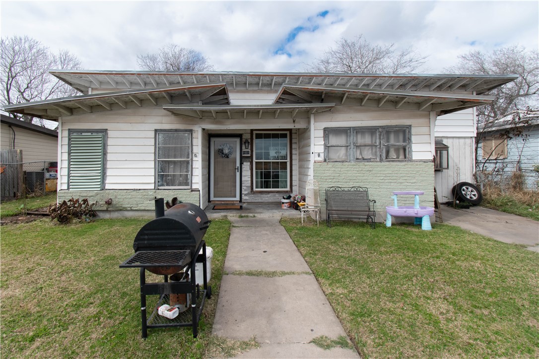1601 Cambridge Drive Corpus Christi TX 78415