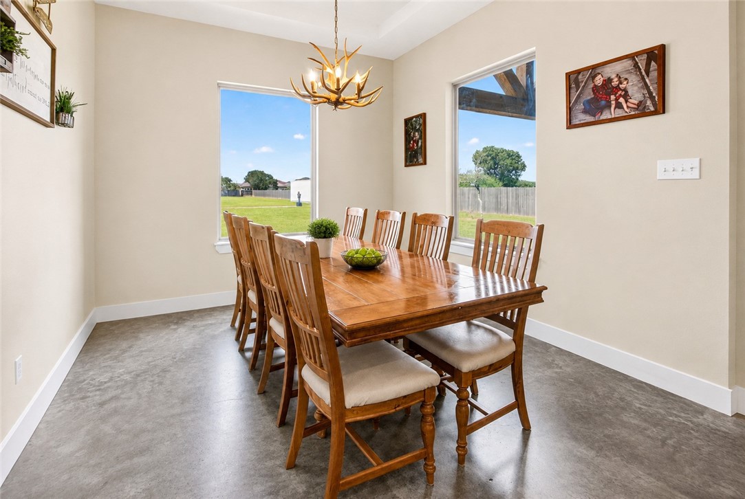 1056 Glenoak Drive Corpus Christi TX 78418