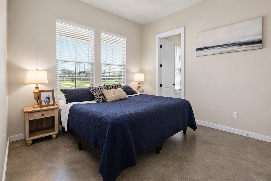 1056 Glenoak Drive Corpus Christi TX 78418