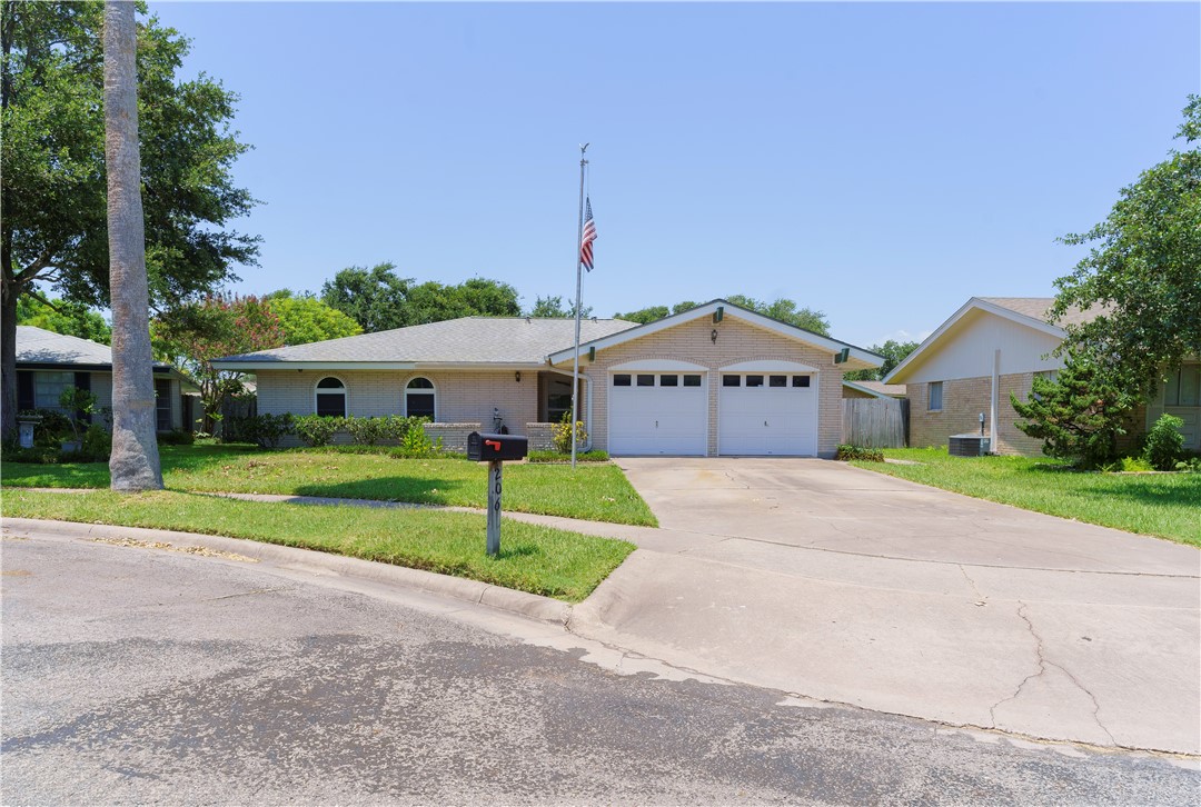 206 Santa Monica Street Portland TX 78374