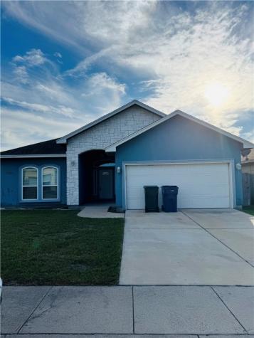 7225 Lake Serenity Drive Corpus Christi TX 78414